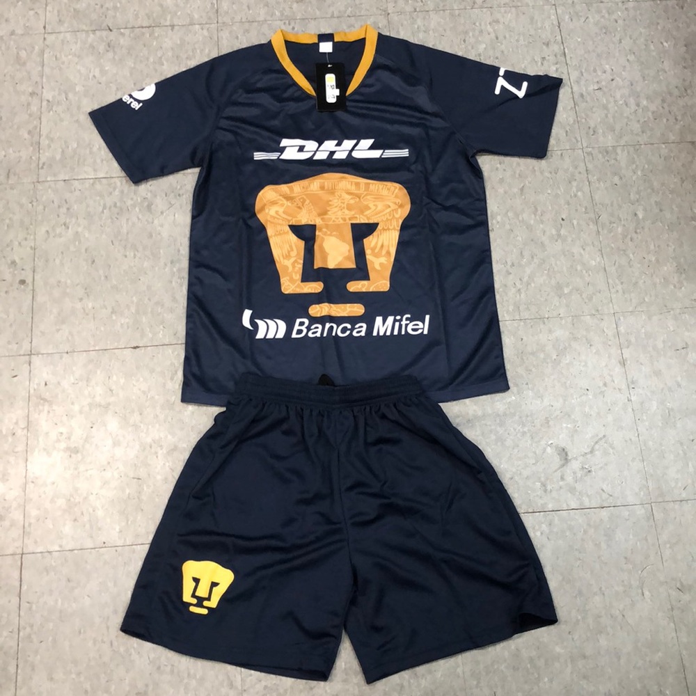 Pumas UNAM Away Navy set 2019 size S & M